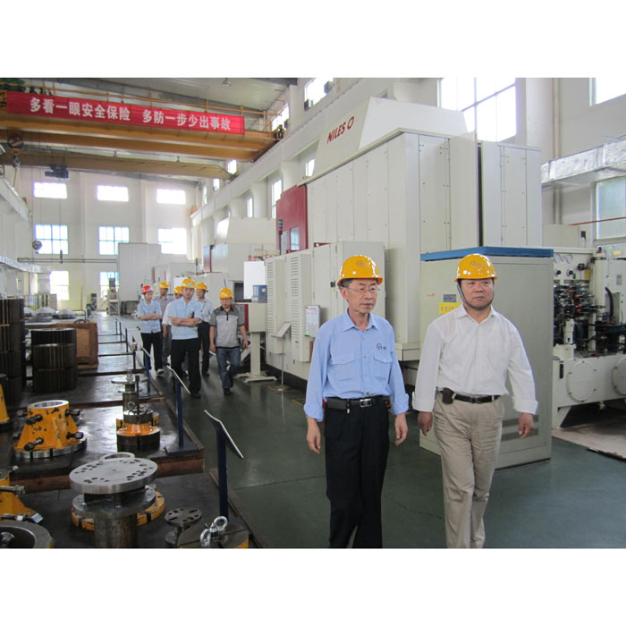 中國熱處理協(xié)會(huì)會(huì)長孫曉佟蒞臨指導(dǎo)